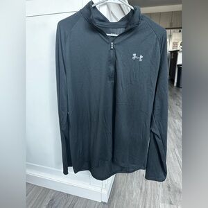 Under Armour Black Quarter Zip Pullover size Large